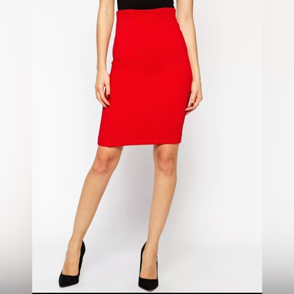 Ganni high waisted skirt textured cherry red cotton pencil size large